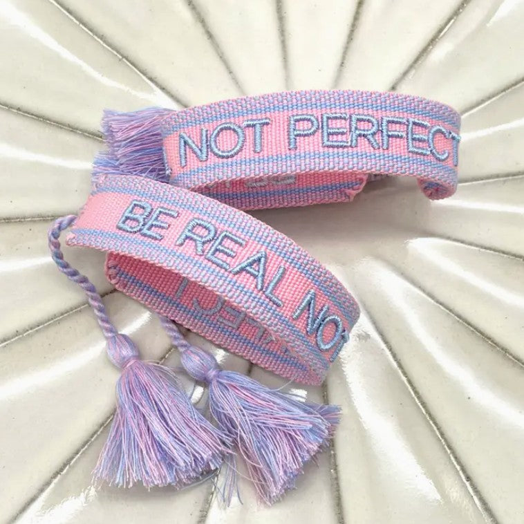 STATEMENT ARMBAND aus Stoff BE REAL NOT PERFECT