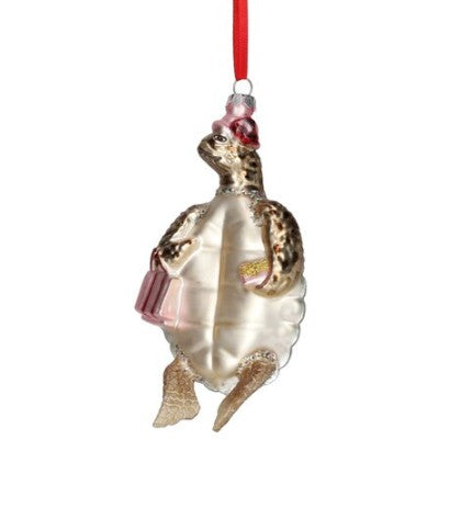 WEIHNACHTSKUGEL Schildkrötendame mit Hut und Tasche