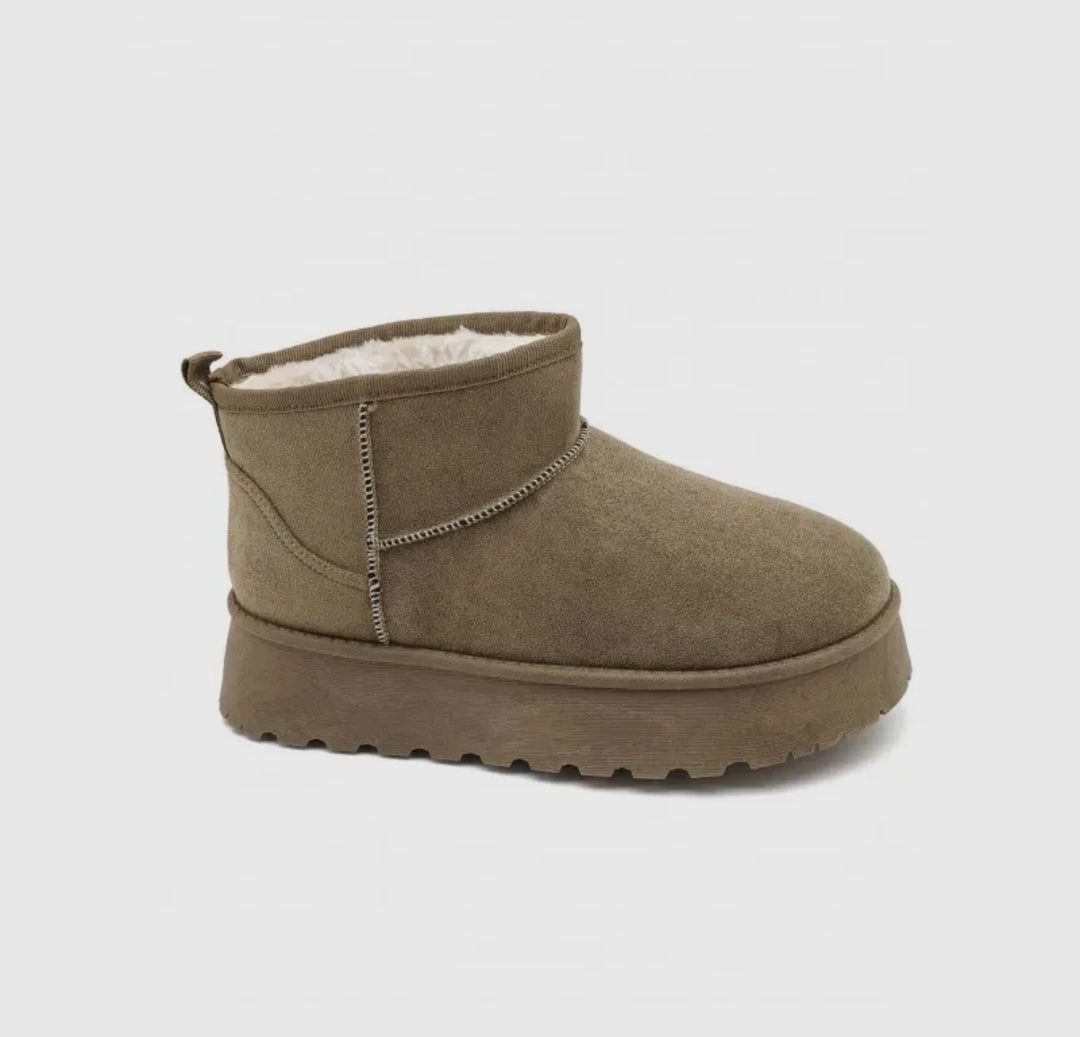 KARINSSCHWESTER Boots Tahoe Trails, Farbe Khaki