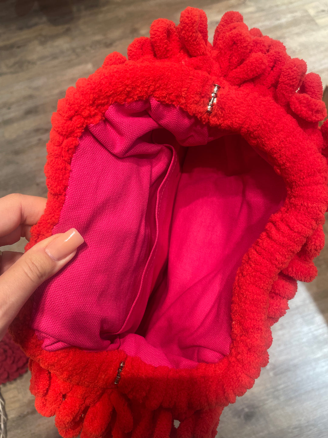 MS.ALTHAUS.KNITS Stricktasche CLUTCH  PUFFY Sling Baby, Farbe Rot, Größe L