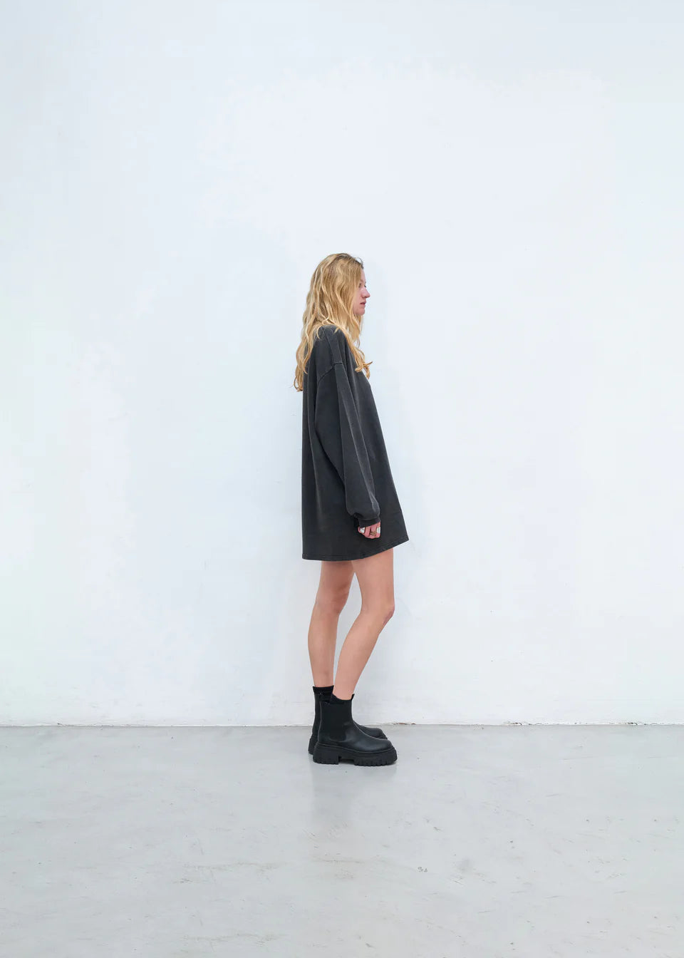 OUTRYGHT Kleid Tee Dress Lip