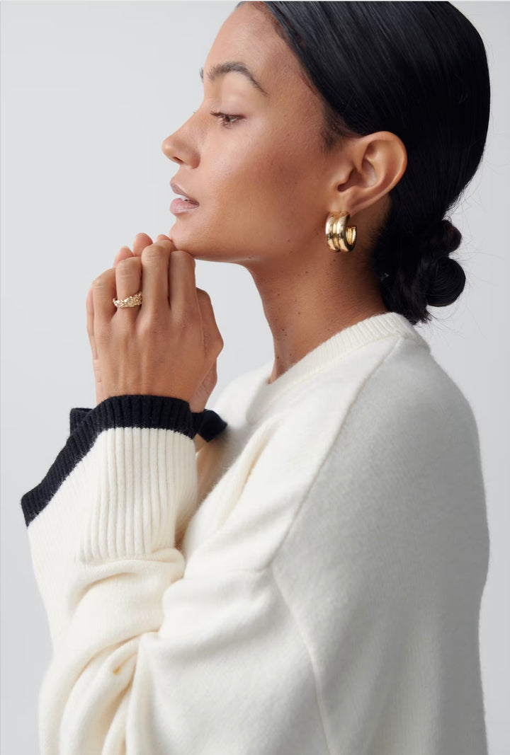 GINA TRICOT Kontrast Sweater
