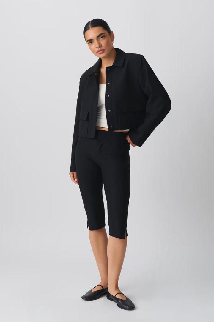 GINA TRICOT Kurze Jacke, Schwarz