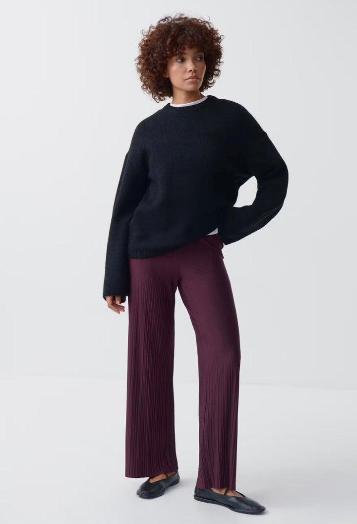 GINA TRICOT Plisse Hose, Burgund