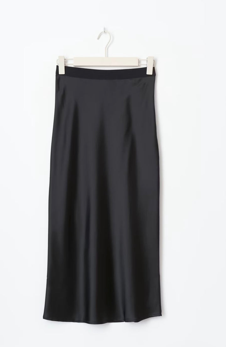 GINA TRICOT Rock, Satinoptik, Schwarz