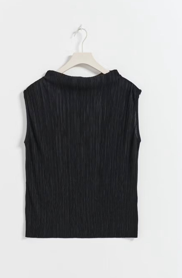 GINA TRICOT Plisse Top, Schwarz
