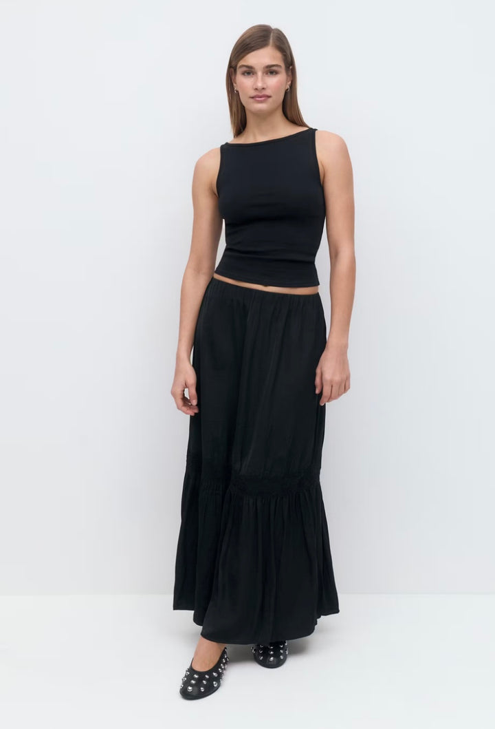 GINA TRICOT langer Rock mit Spitze, Schwarz