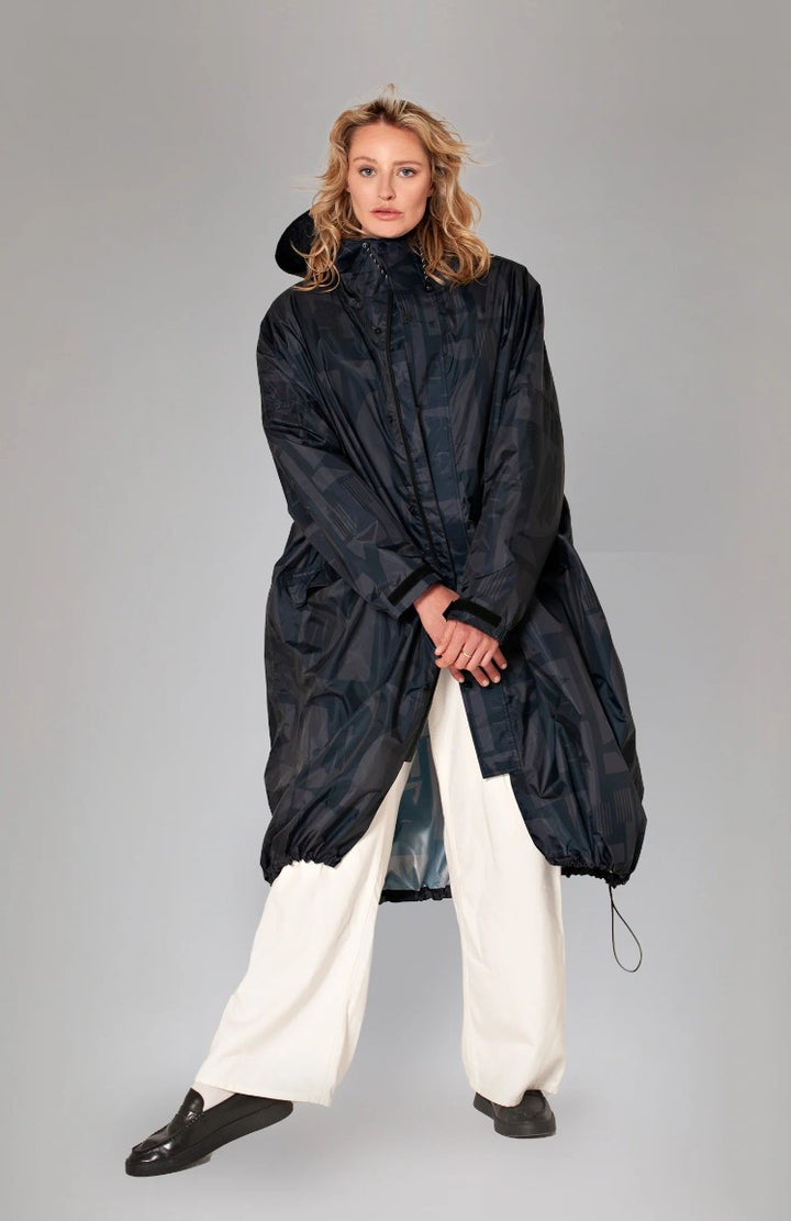 RAIN KISS Regenmantel Back to Black Art Camo, Farbe Schwarz