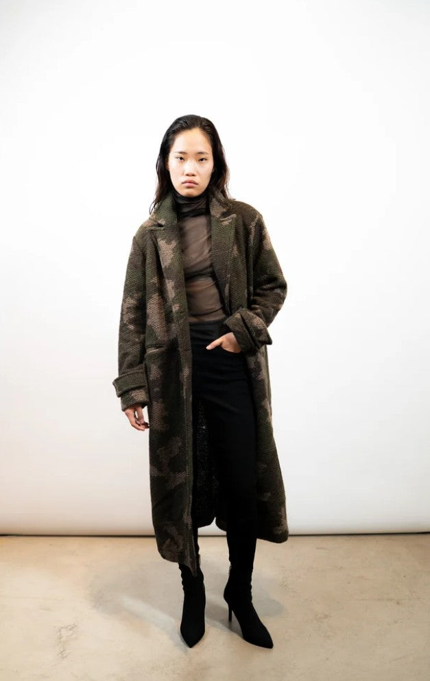 OUTRYGHT OUROBBIE Long Mantel Camouflage