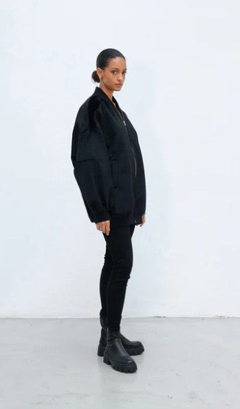 OUTRYGHT Jacke Carry