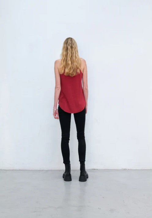 OUTRYGHT Top Tina
