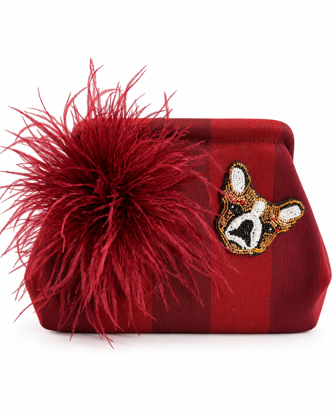 Bordeauxrote Clutch mit Feder und Hundebrosche