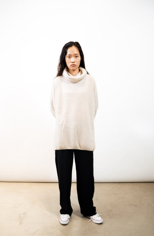 OUTRYGHT Pullover CONNY, mit Kragen, oversized, Farbe Hellbeige