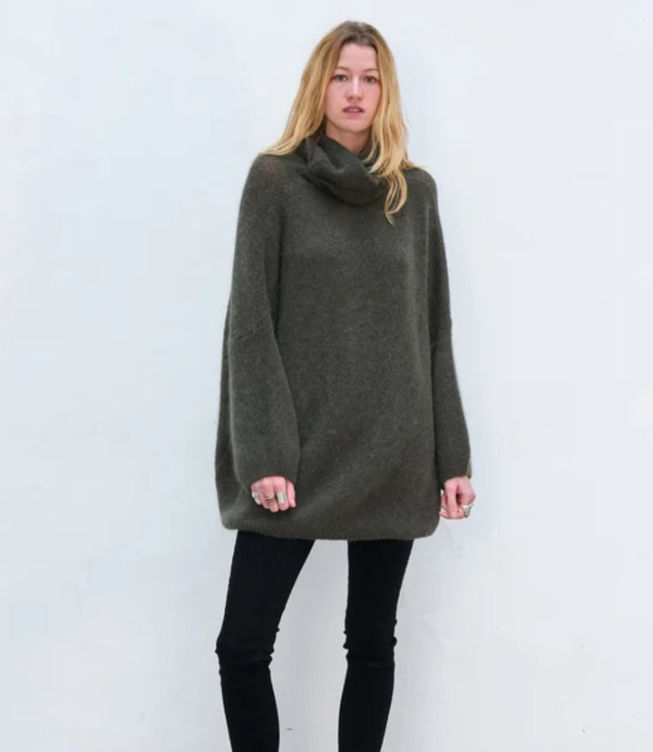 OUTRYGHT Pullover CONNY, mit Kragen, oversized, Farbe Khaki
