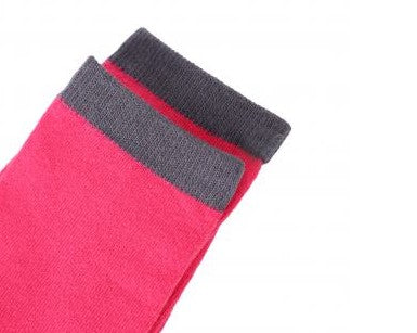 MOO ILO SOCKEN in kleiner Neonpren Tasche, Dackel