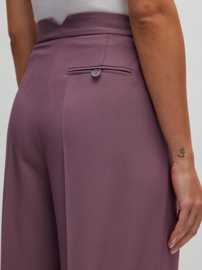 EDITED Hose Elna, Farbe Rostbraun
