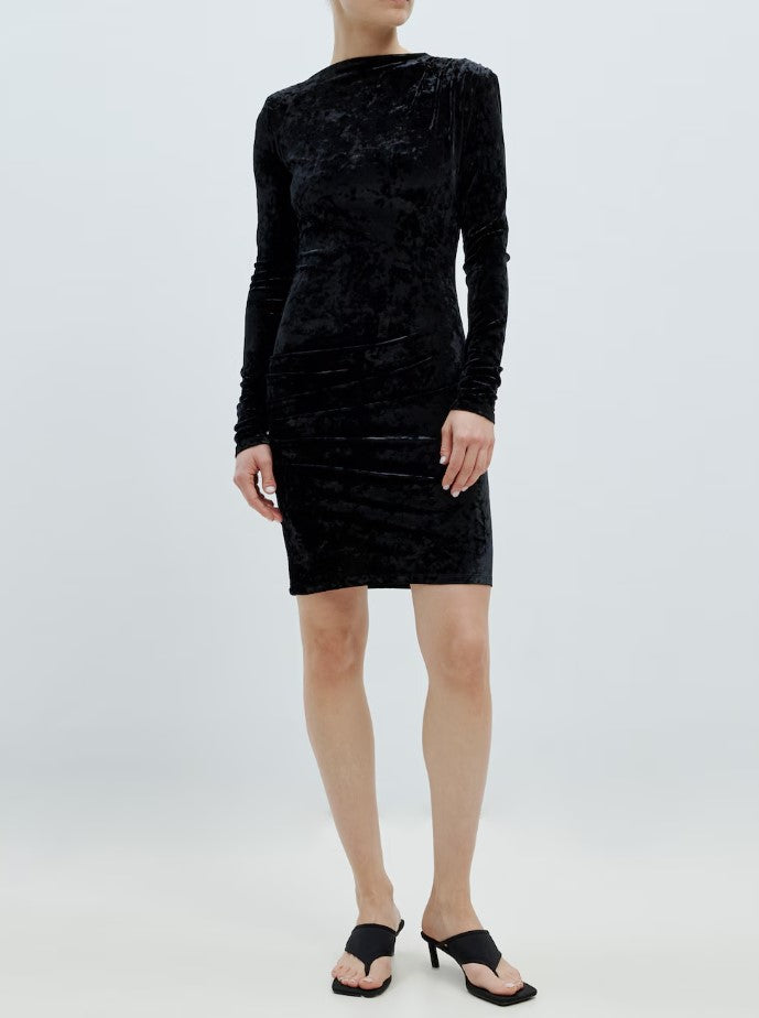 EDITED Kleid Isamara, Samtoptik, Farbe Schwarz