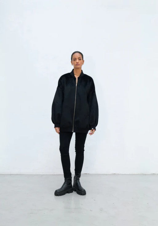 OUTRYGHT Jacke Carry