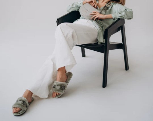 HEY MARLY Schuhe / Hausschuhe Signature Farbe Olive Grün / Khaki