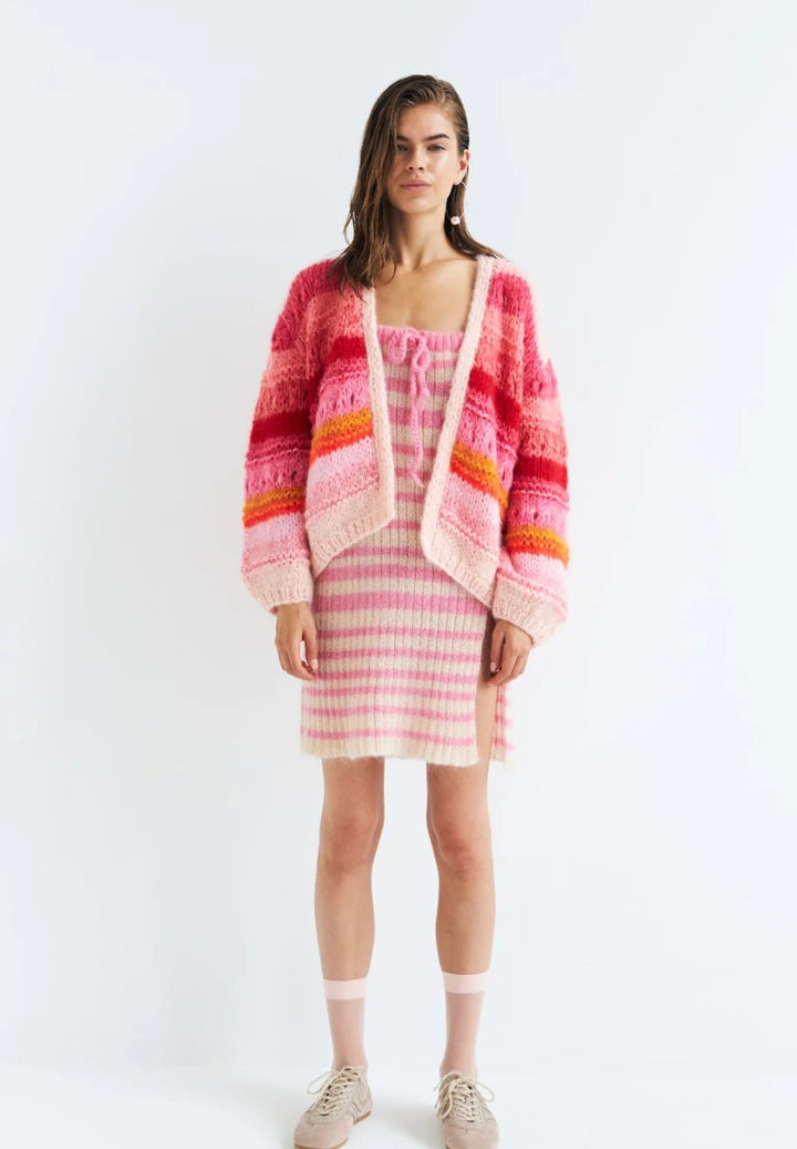 DAWN X DARE Strickjacke EDDA Pink