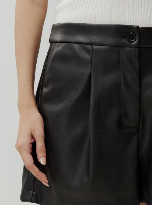 EDITED Shorts Silvia, Farbe Schwarz