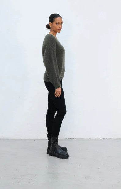 OUTRYGHT Pullover Sue - Mid Grey