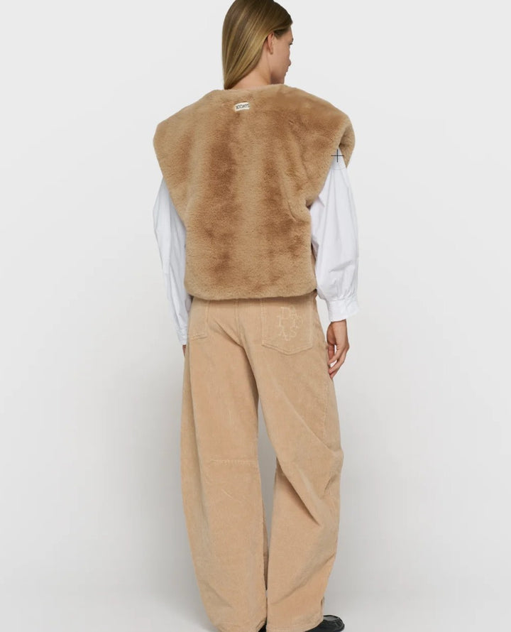 10DAYS Flauschige Weste Fluffy Vest, Farbe Camel
